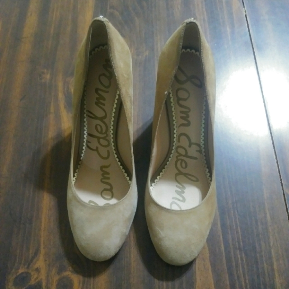 SAM EDELMAN tan suede heels